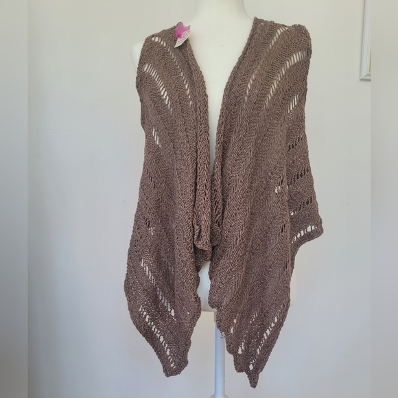 Hand knitted Sweaters - Hand knitted vest